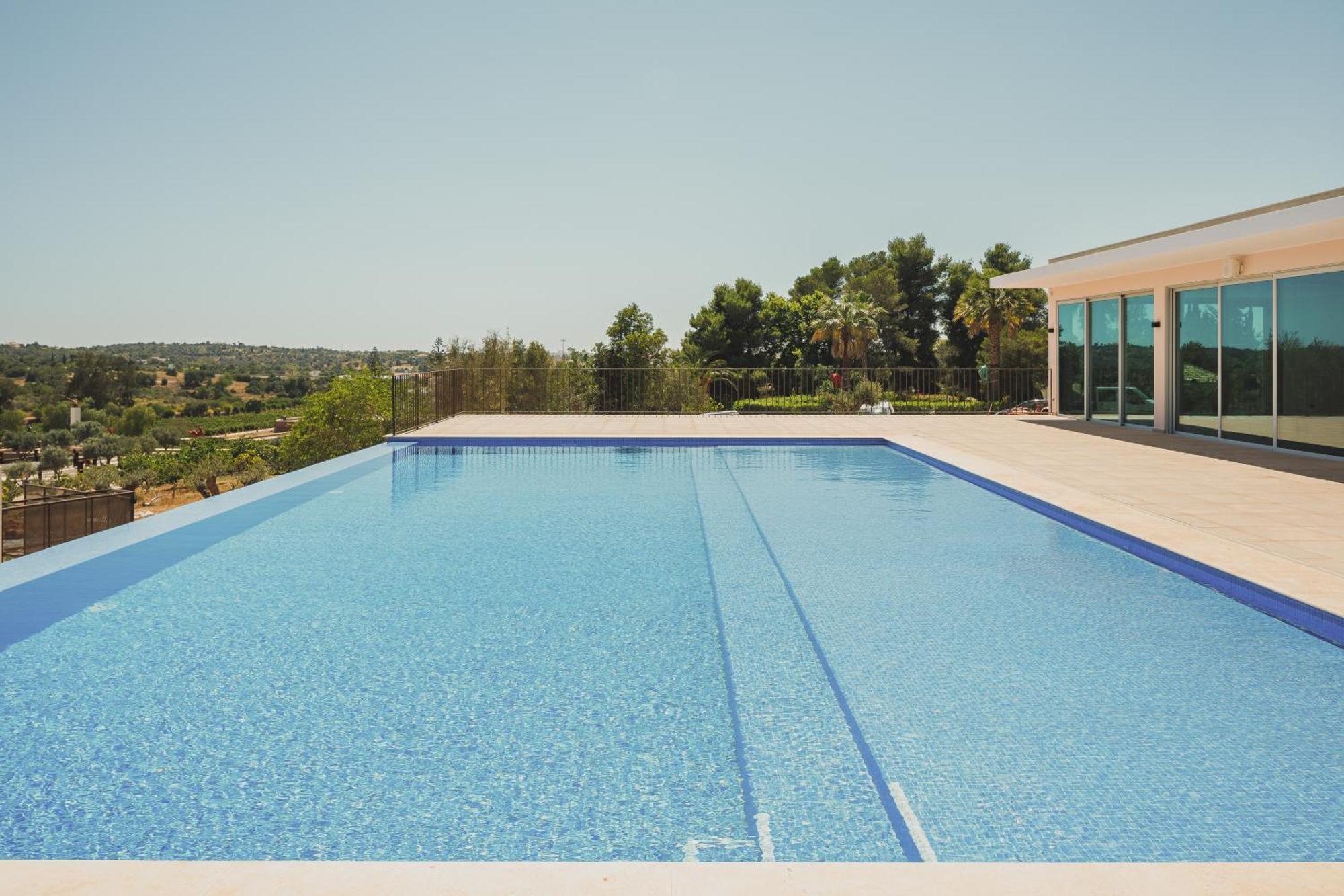 Quinta Dos Vales Wine Estate Guest House Estombar Exterior photo